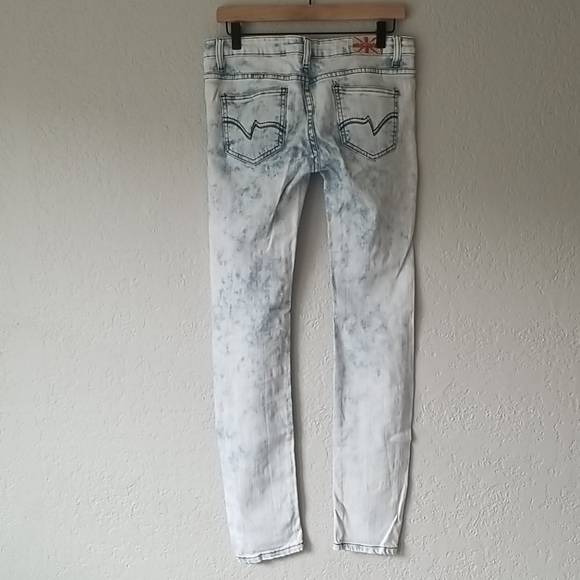 Acid Wash Ripped Jeans - Picture 4 of 4